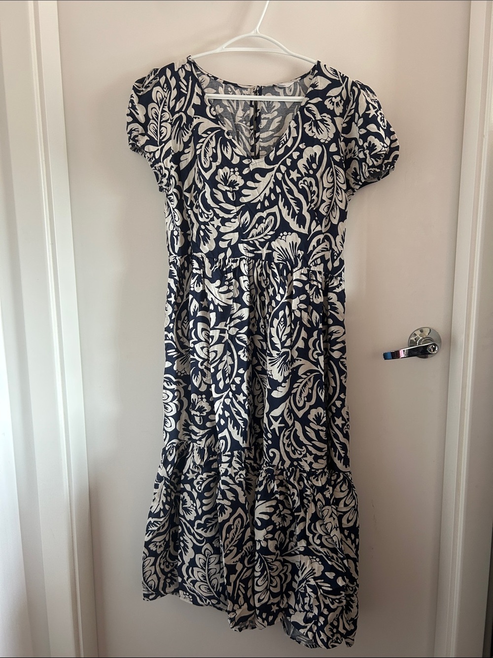 Excellent condition Reitmans Navy and Cream Floral Maxi Dress